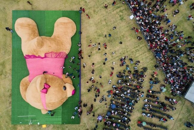 Dünyanın ən böyük oyuncaq ayısı - fotolar