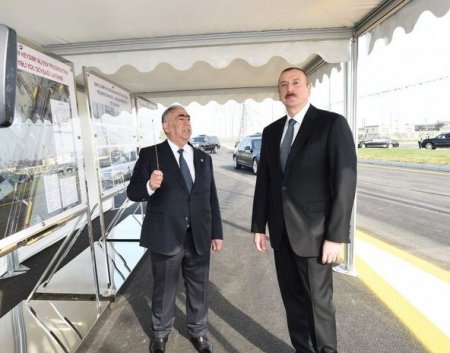 İlham Əliyev Tovuzda avtomobil yolunun yenidənqurmadan sonra açılışında