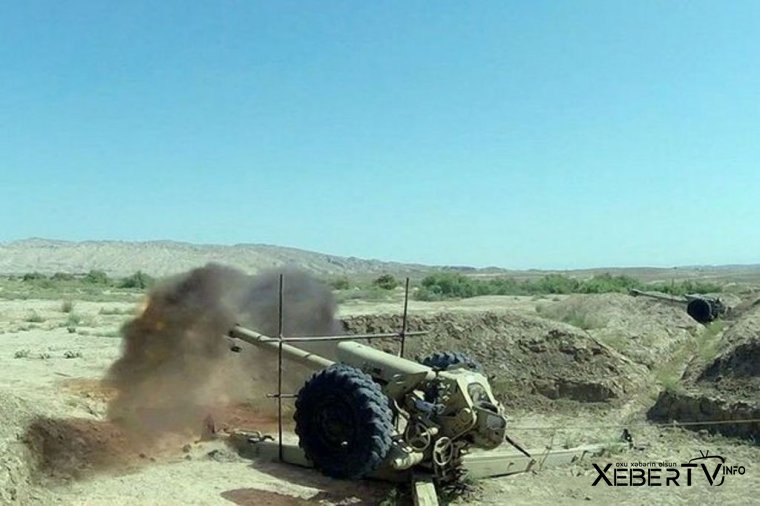 Azərbaycan Ordusunun artilleriya bölmələrində döyüş atışlı təlim keçirilir -